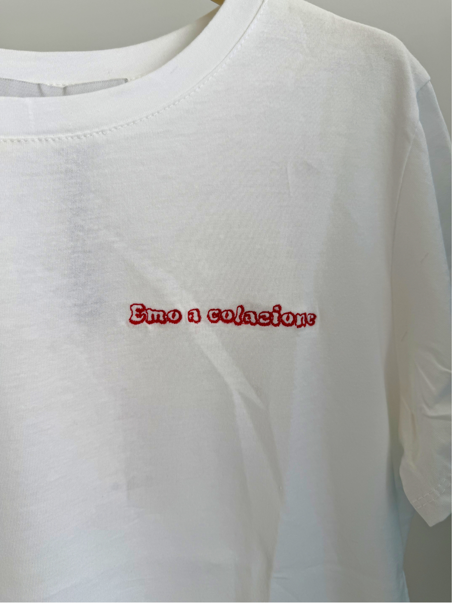 HAVEONE - T-SHIRT Emo a colazione