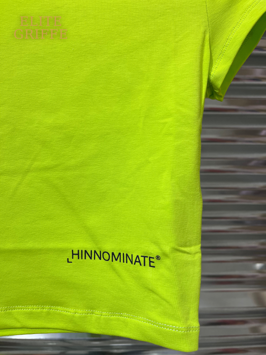 HINNOMINATE T-SHIRT